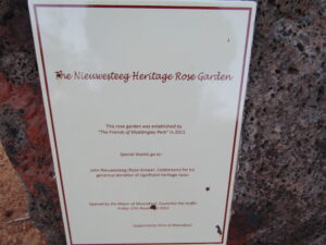 Nieuwesteeg Heritage Rose Garden, Maddingley Park, Bacchus Marsh, VIC